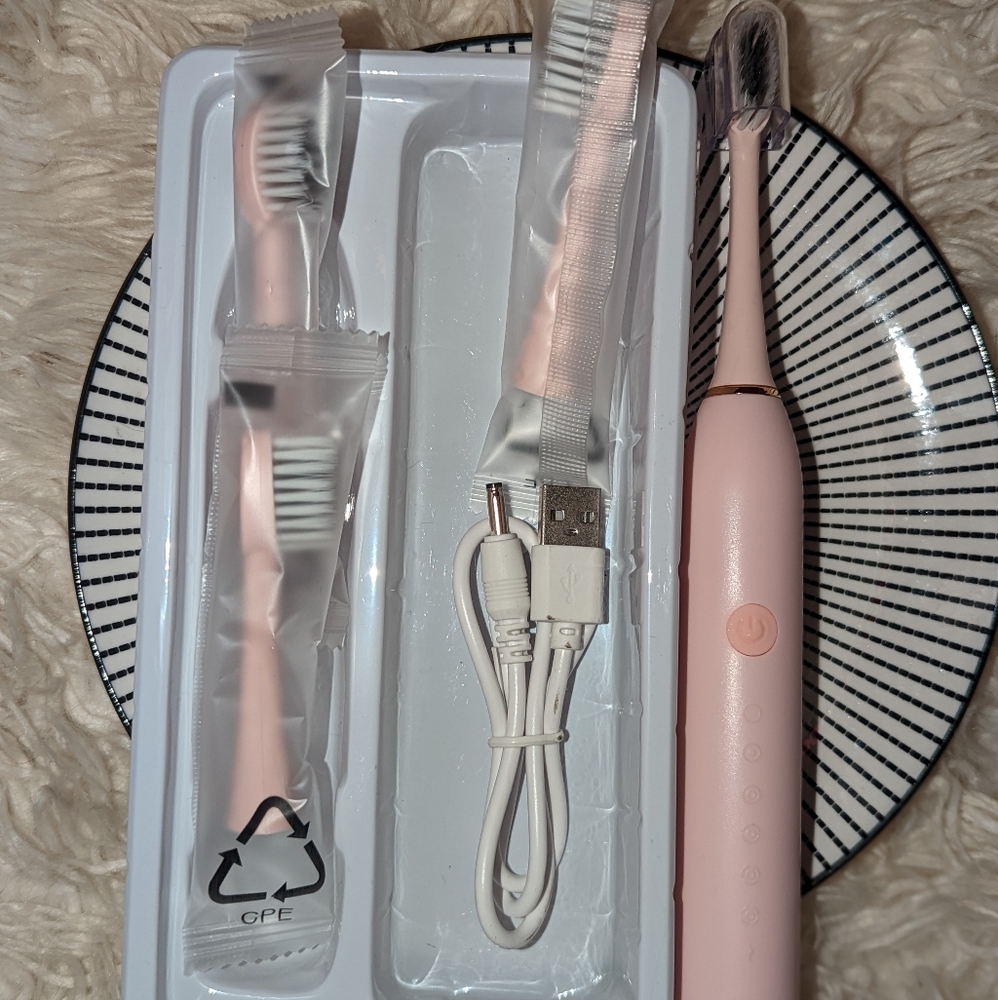 Electric Toothbrush & Face Mask Set